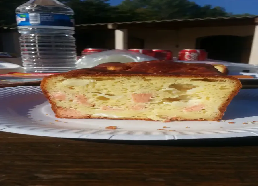 Cake au chèvre et au saumon