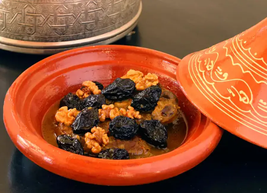 Tajine d'agneau aux pruneaux et fruits secs