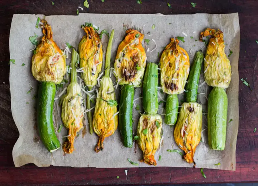 Fleurs de courgette poêlées