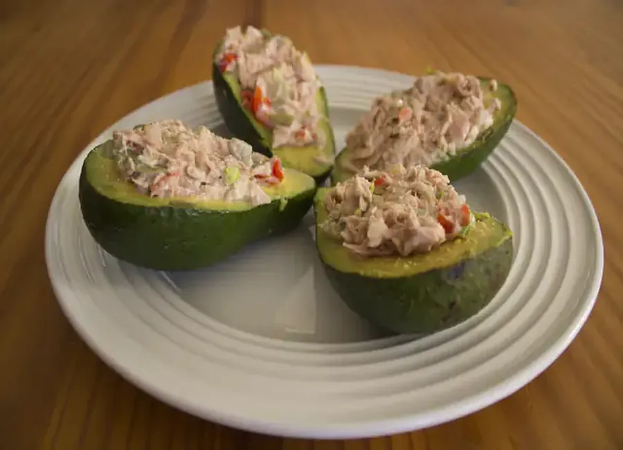 Avocats farcis au crabe et thon