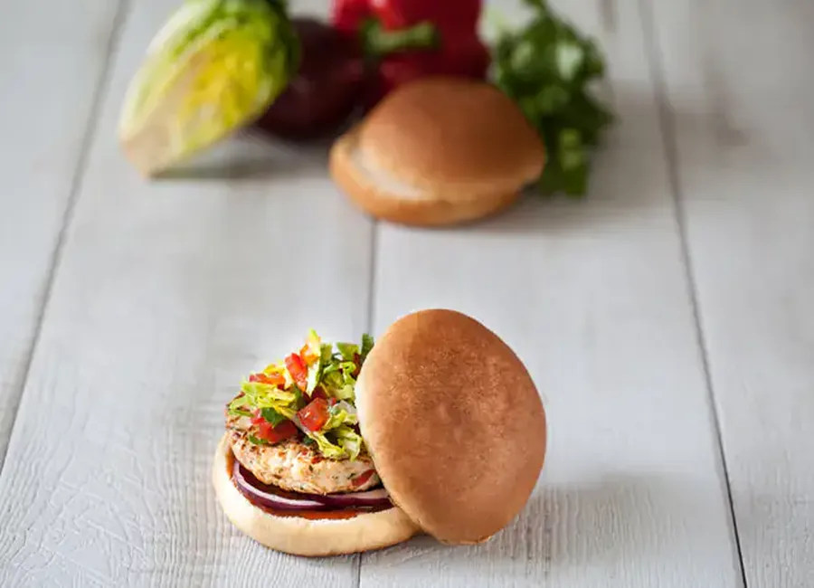 Burger de poulet aux épices douces