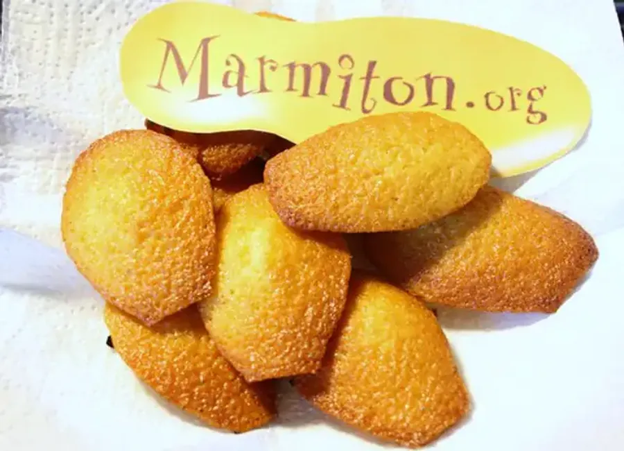 Madeleines au citron vert et à la menthe