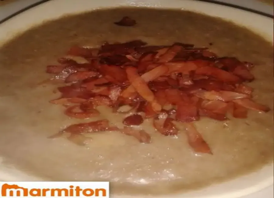 Velouté de lentilles au jambon de pays