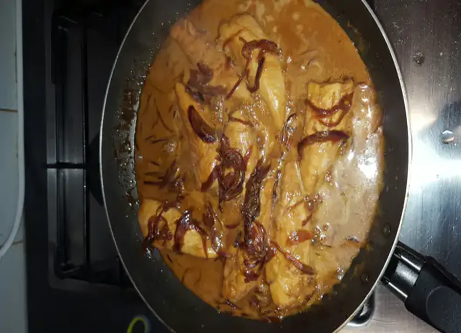 Poulet caramélisé au miel et sauce soja