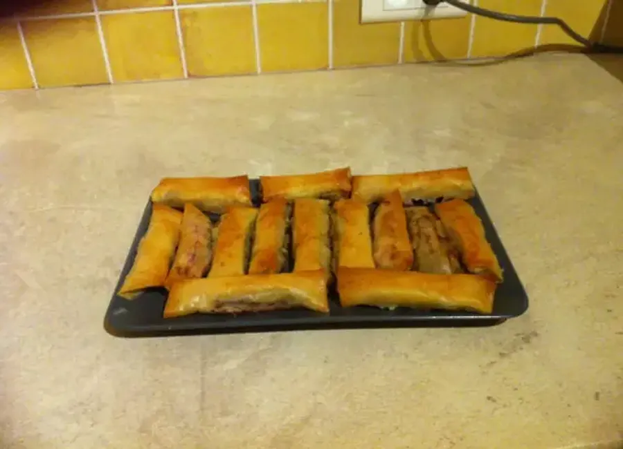 Rouleaux au chèvre, miel, et menthe