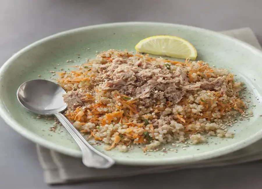 Salade de quinoa aux carottes et au thon