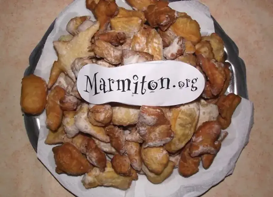 Véritables bottereaux de boulangerie (ou beignets de carnaval)