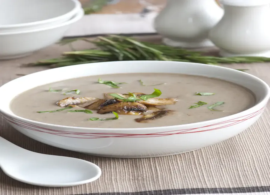 Soupe de champignons de paris