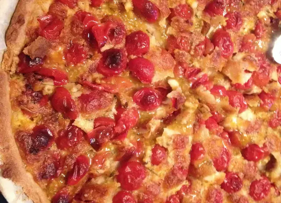 Tarte aux tomates cerises et à la mozzarella