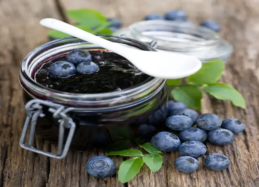 Confiture de myrtilles fraîches ou surgelées