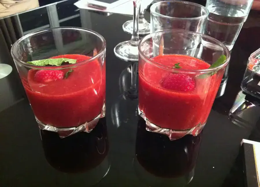 Soupe fraise-néctarine