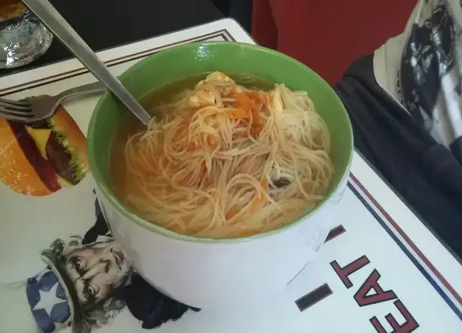 Bouillon au poulet (chinois)