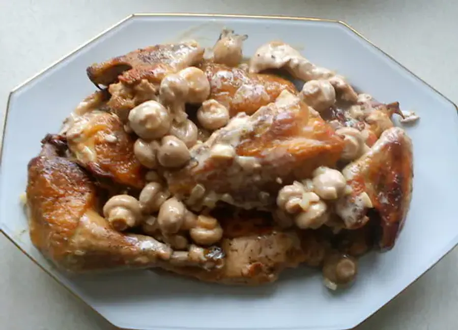 Pintade à l'étouffée