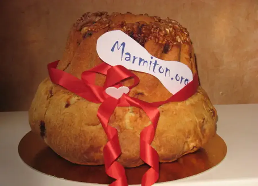 Kouglof salé (lard et noix)