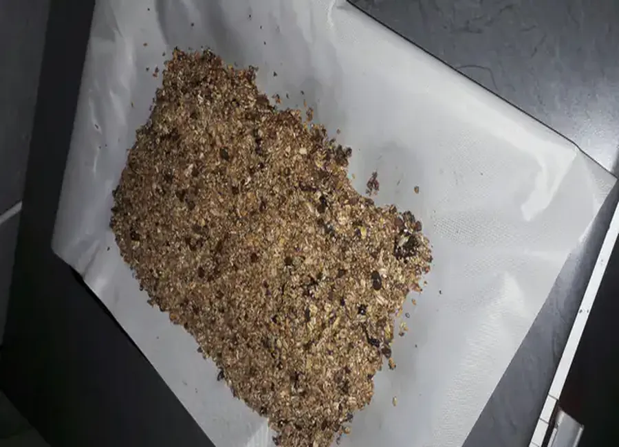 Barre au müesli, céréales, et fruits secs