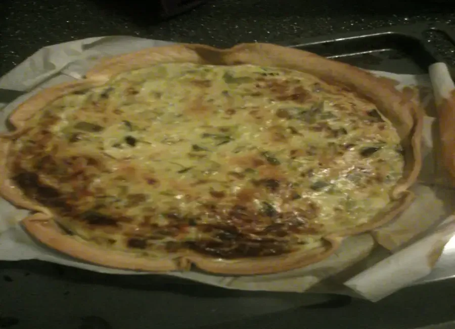 Flamiche aux poireaux et au roquefort