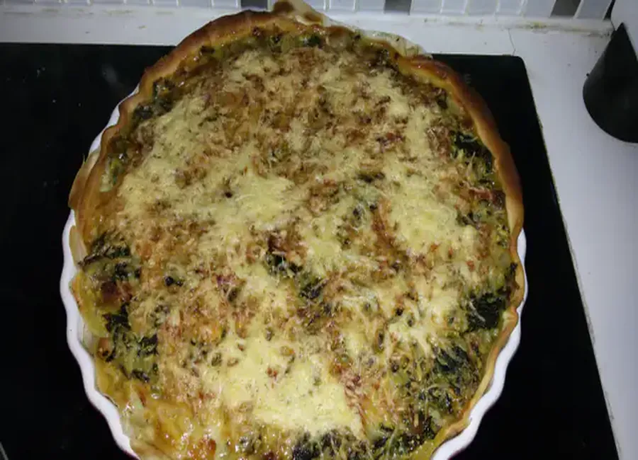 Tarte de blette au chèvre et aux lardons