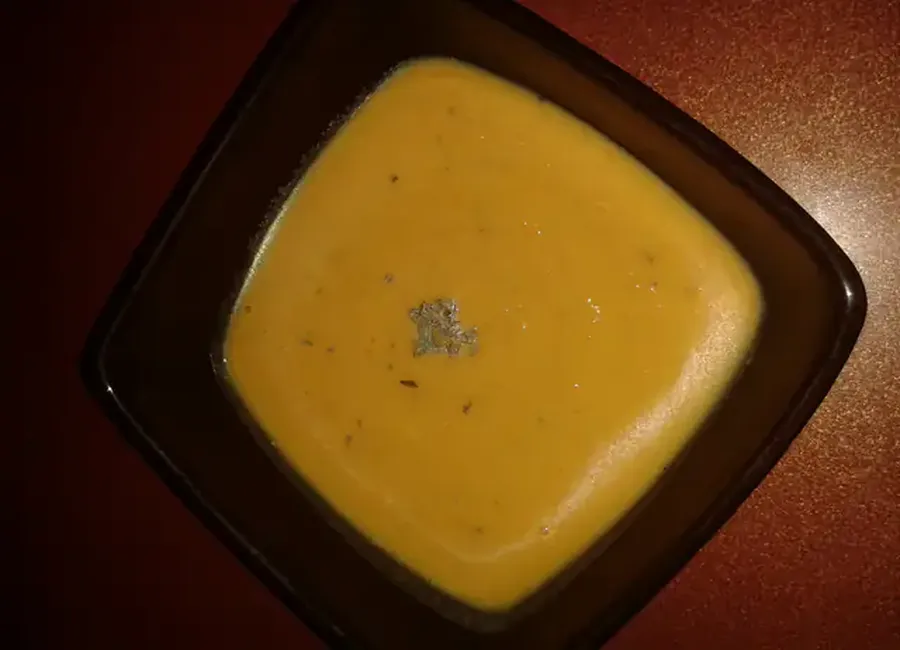 Soupe épicée (pomme de terre, carotte)
