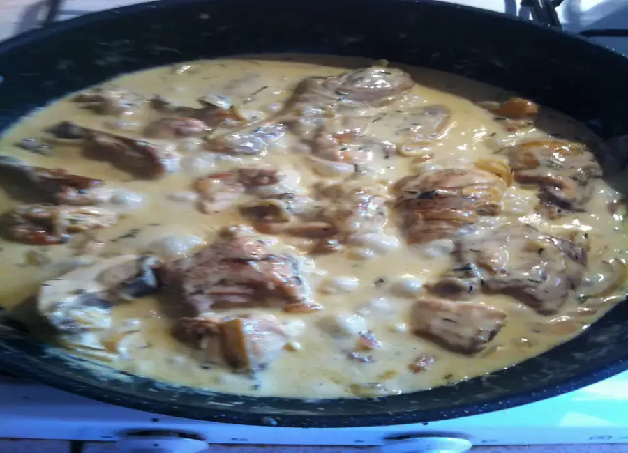 Poulet à la moutarde et à l'estragon