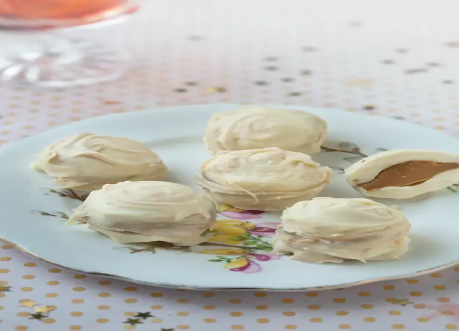 Petits chocolats blanc fourrés au spéculoos