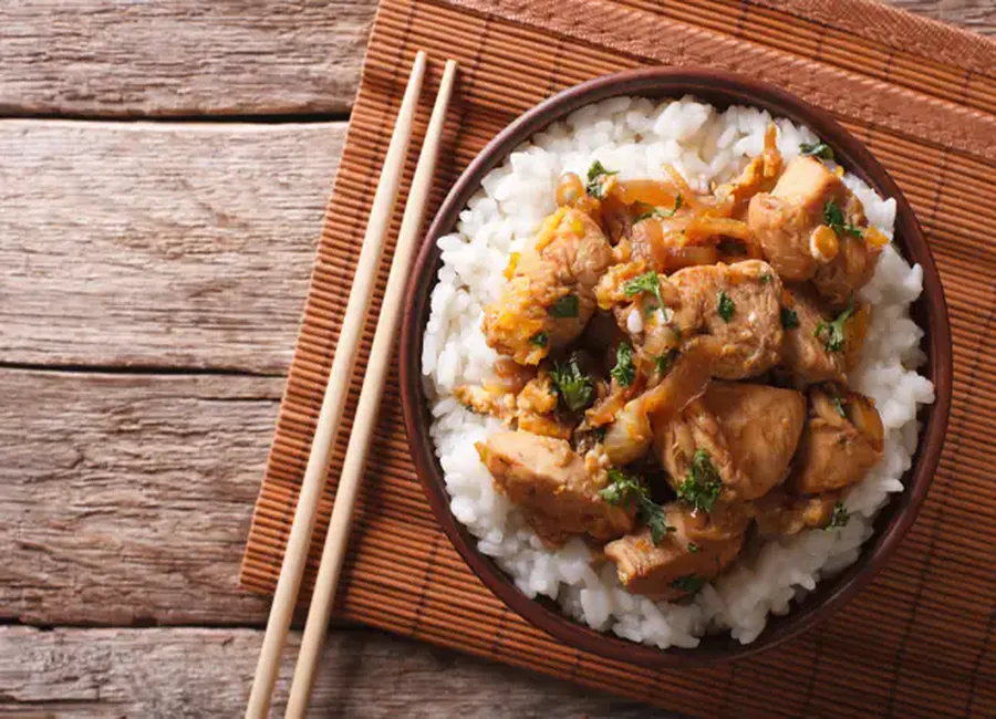 Oyakodon (japon)