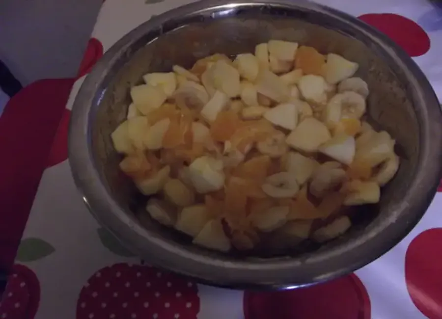 Confiture oranges, pommes, bananes et grand marnier