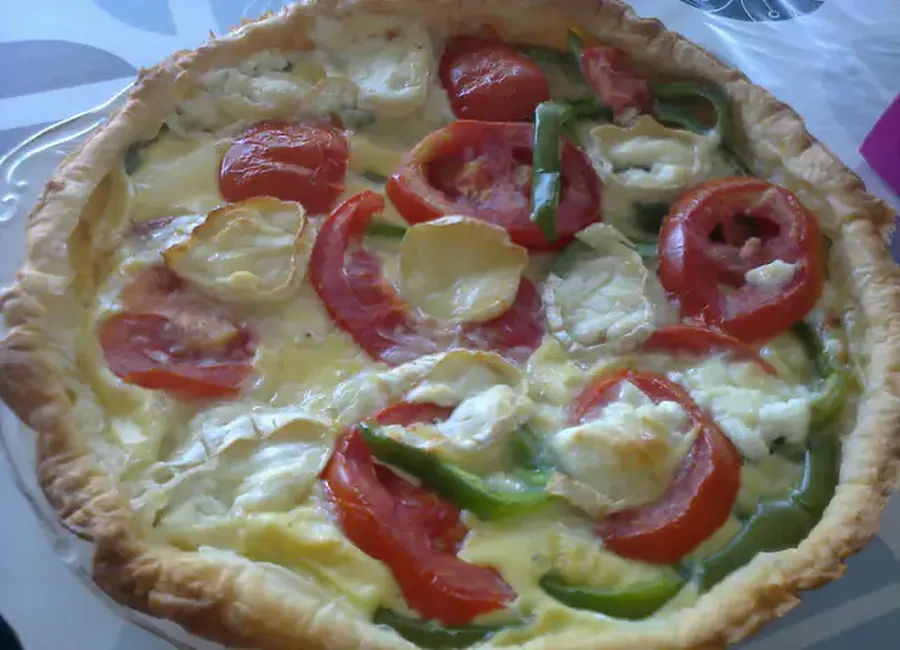 Tarte poivrons-chèvre-tomates