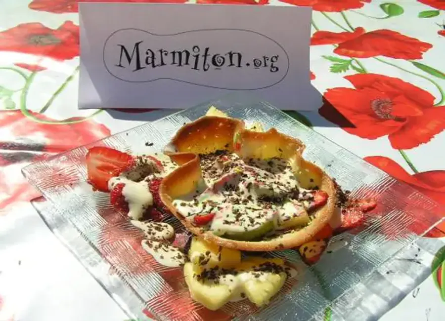 Corolles aux fruits et à la crème