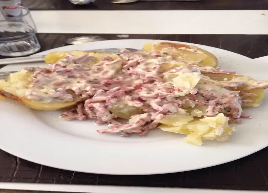 Pommes de terre au bacon en robe des champs
