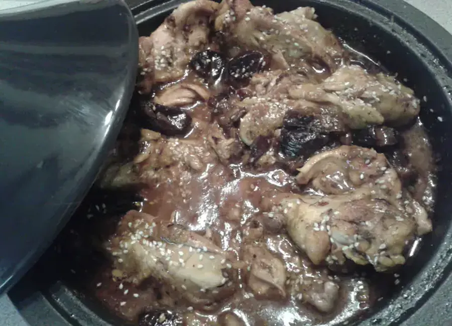 Tajine de poulet aux pruneaux