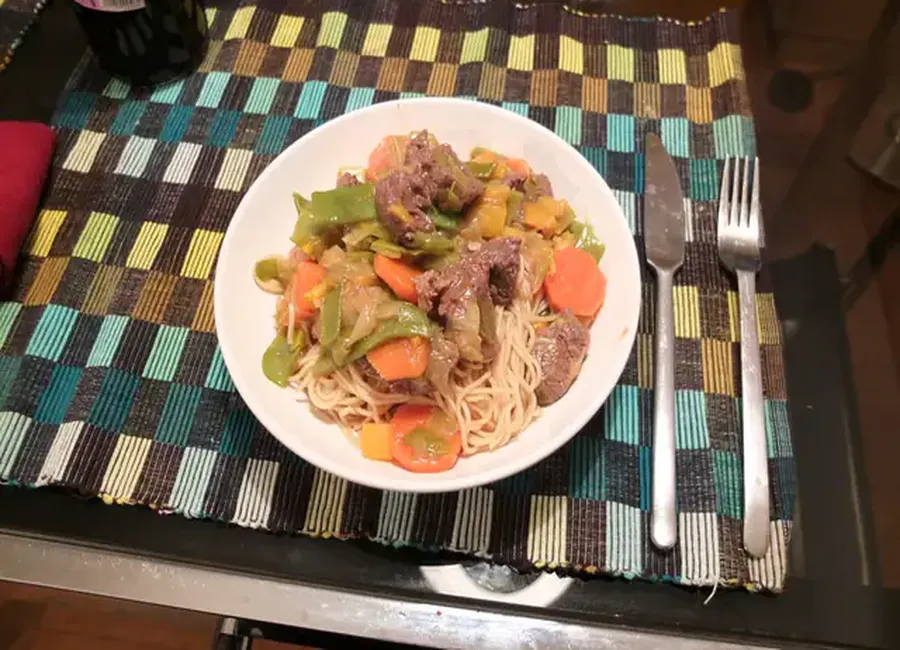 Bœuf mariné au soja et ses légumes