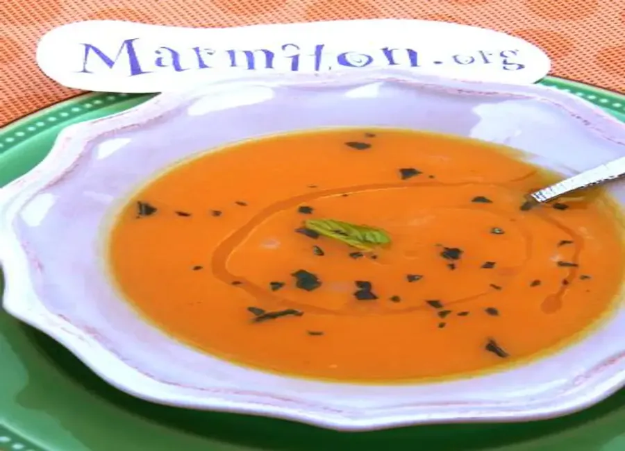 Potage à la musquée et au basilic