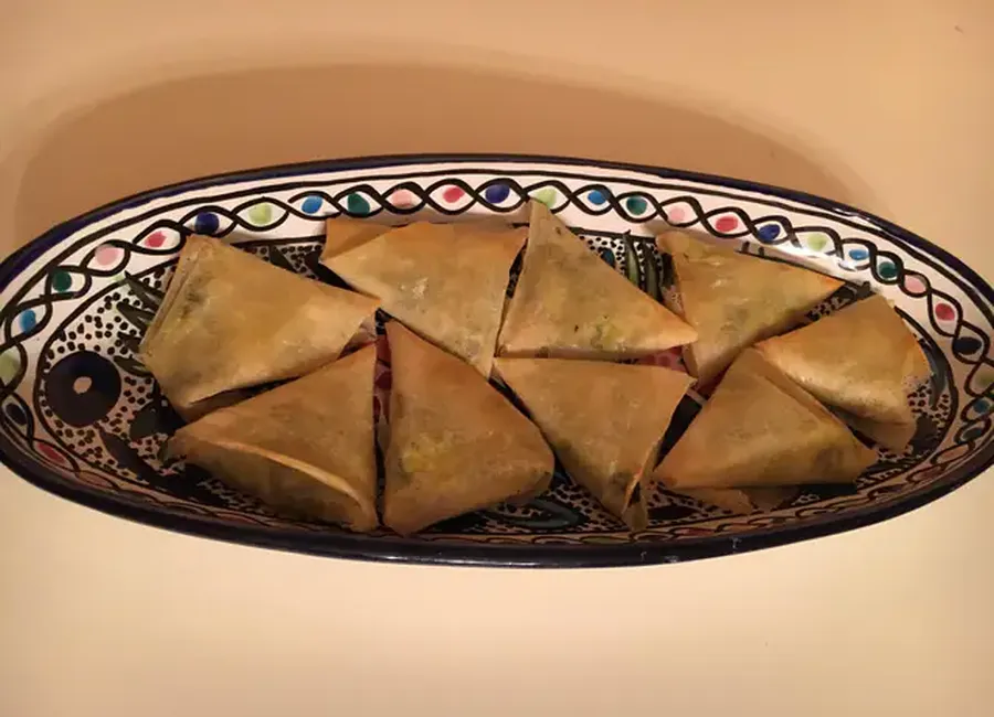 Samossas aux épinards et au curry