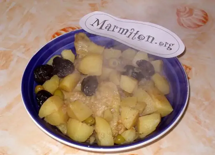 Tajine de poulet aux olives et pommes de terre