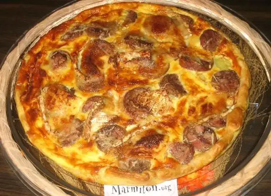 Tarte au chaource et andouillette