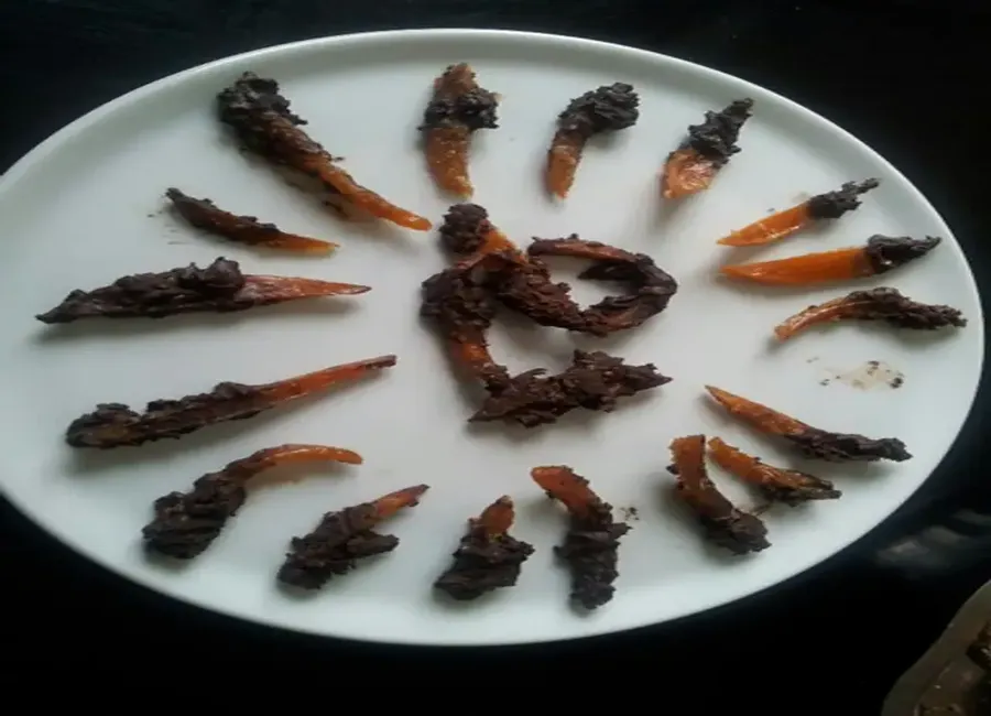 Ecorces d'oranges confites au chocolat
