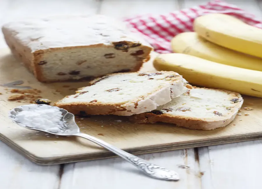 Cake à la banane et aux raisins