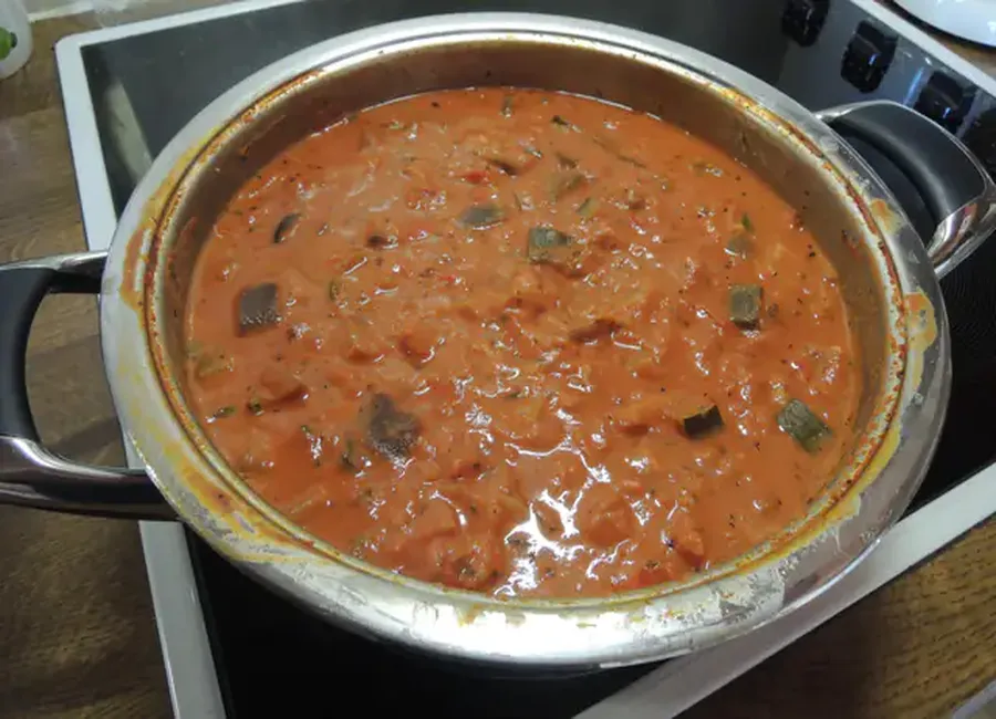 Sauce tomate provencale (aubergine, poivron, courgette)