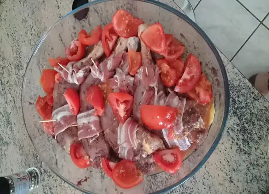 Poulet tapenade, tomate et romarin