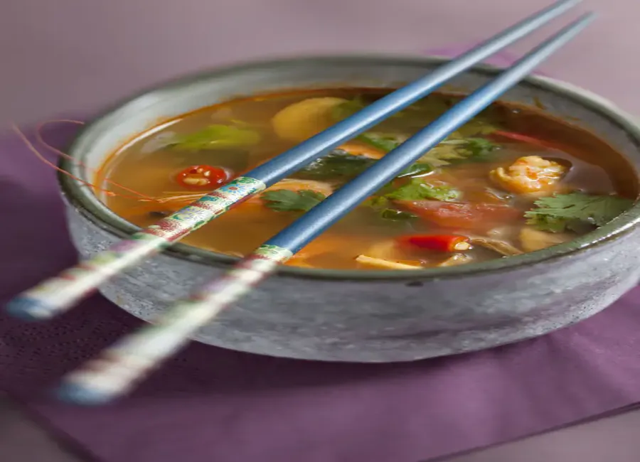 Soupe thaïlandaise aux crevettes (tom yam goong)
