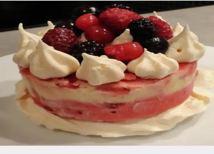 Vacherin facile aux fruits rouges