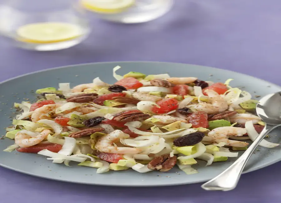 Salade d'endives, pamplemousse et crevettes