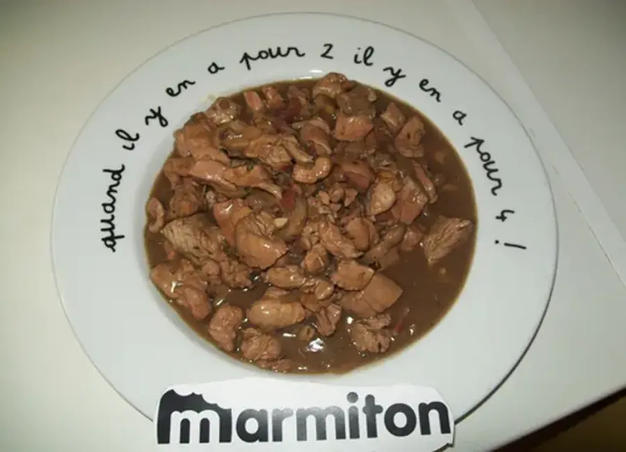 Sauté de dinde à la bourguignonne