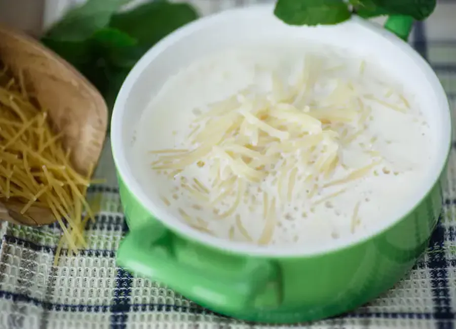 Soupe au lait et vermicelles