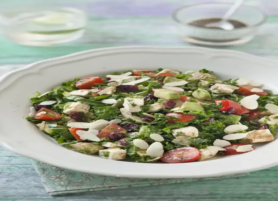 Salade kale aux cranberries et feta
