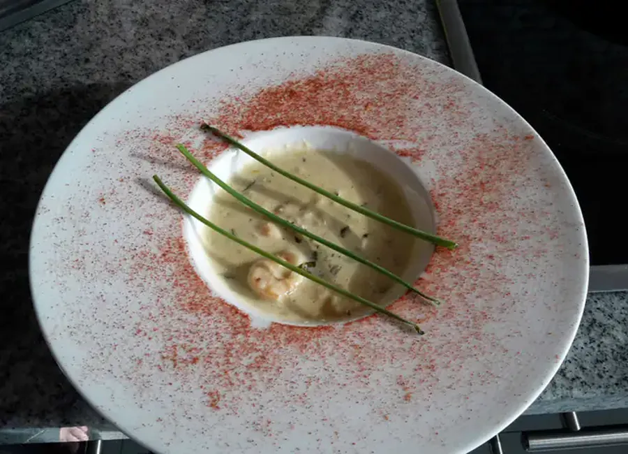 Scampi ail, citron et basilic