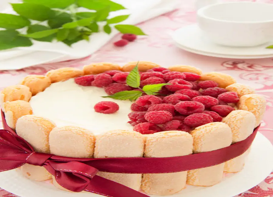 Charlotte simplissime aux framboises