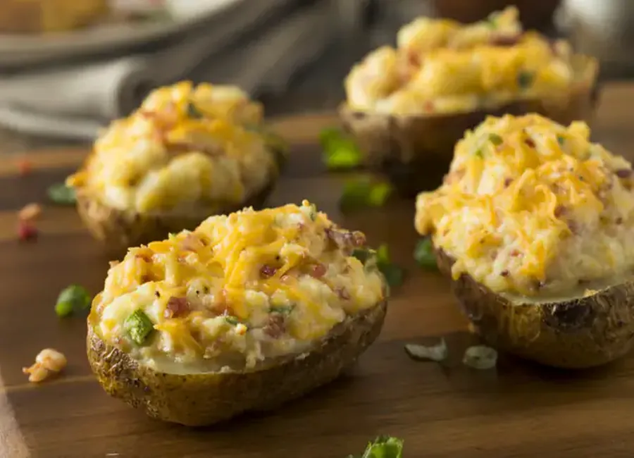 Pomme de terre au jambon et fromage