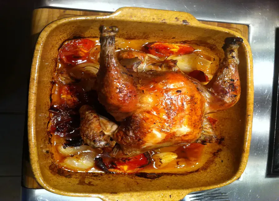Poulet rôti aux tomates et aux oignons à ma façon