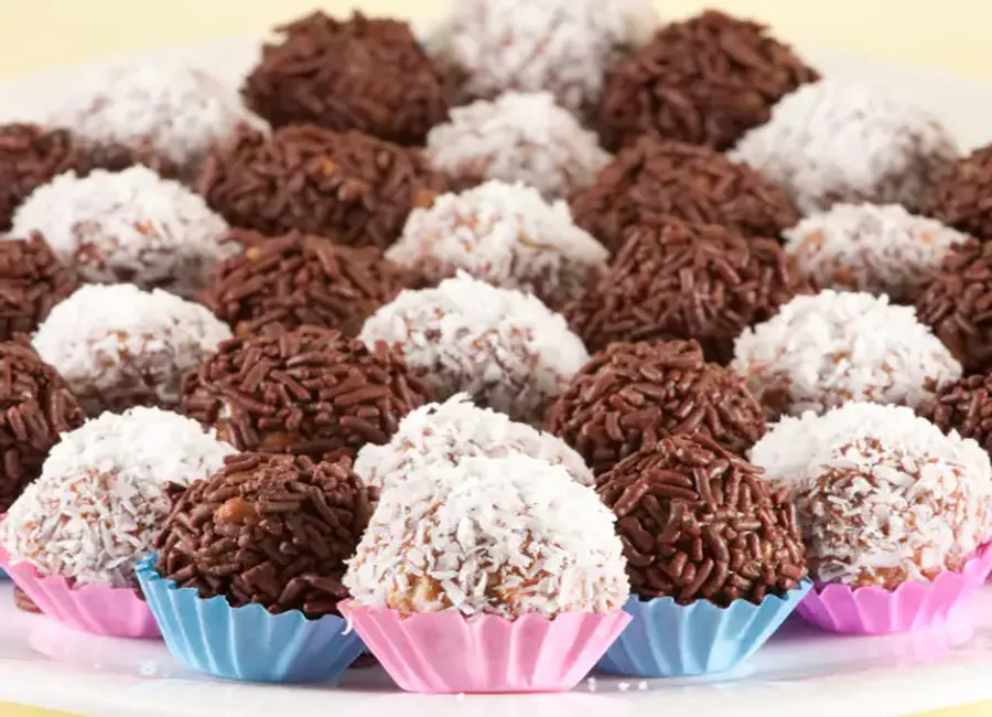Petites boules de chocolat façon brésil (brigadiers)